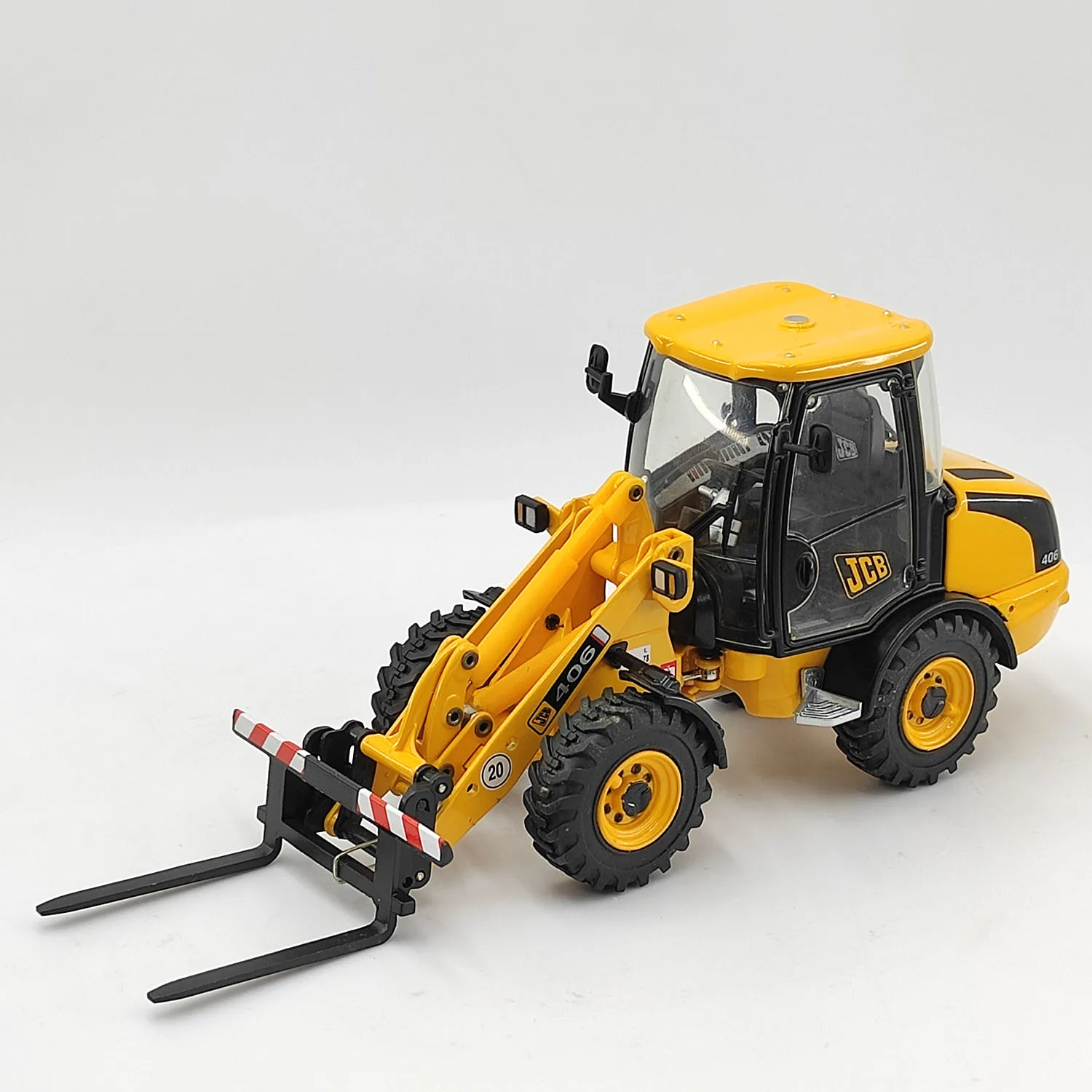 دييكاست JCB 1:35 مقياس JCB 406 عجلة تحميل رافعة شوكية سبيكة سيارة نموذج تحصيل لعبة هدية تذكارية عرض حلية