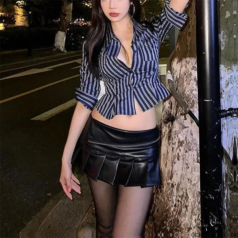 Fashion Striped Blouses Streetwear Y2K Aesthetic Vintage Buttons Up Lapel Collar Shirts Women Sexy Crop Top Autumn Short Shirt