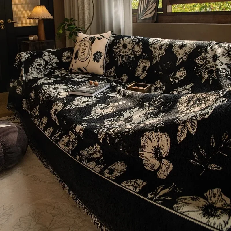 French Retro Floral Sofa Cover for Living Room Luxury Dustproof Sofa Towel for All Seasons Double Face Usable Couch Protector
