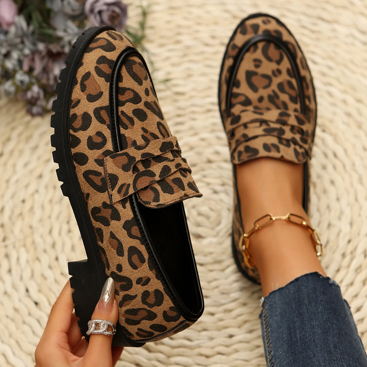 Women Sneakers Fashion Leopard Patchwork Slip-on Loafers Shoes Women Chunky Heel Platform New Casual Plus Size Sneakers Women