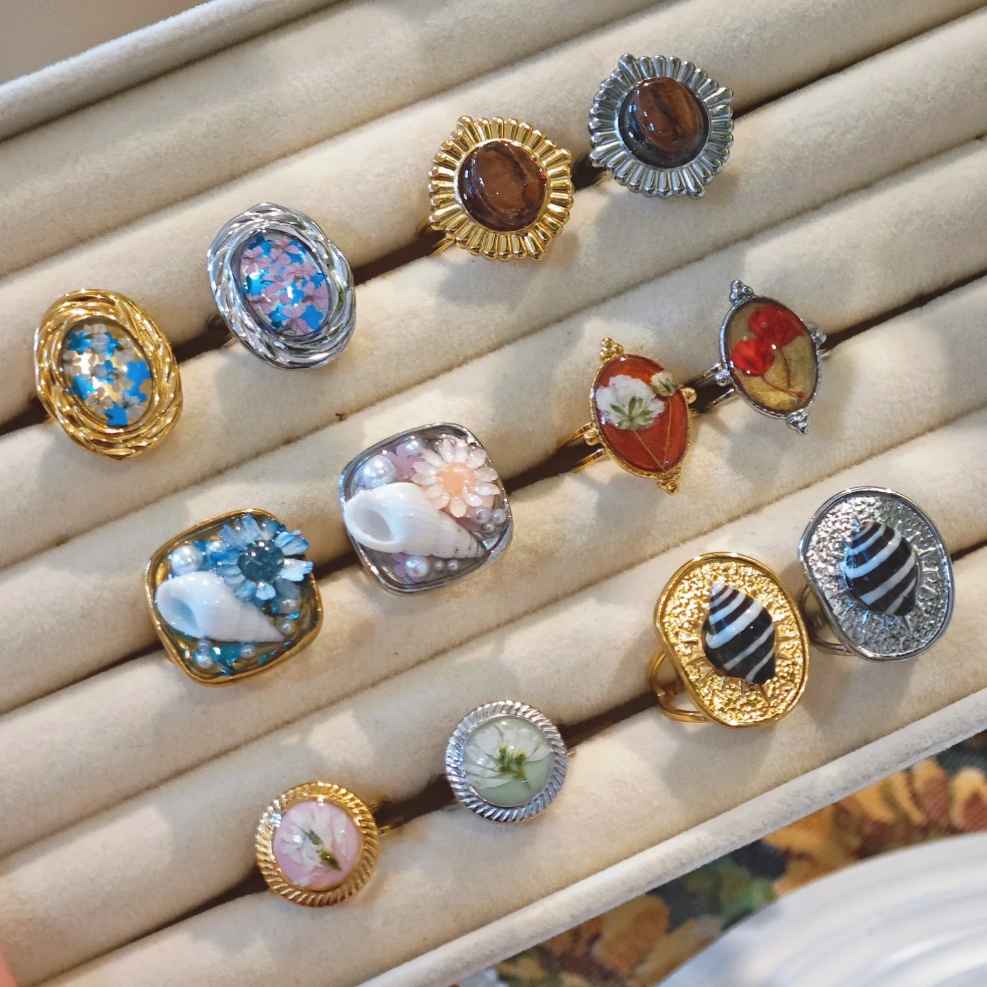 

3316 Wholesale Handmade Dried Flower Conch Coffee Bean Creative Ring Couple Stainless Steel Open Ring Christmas Birthday Gift