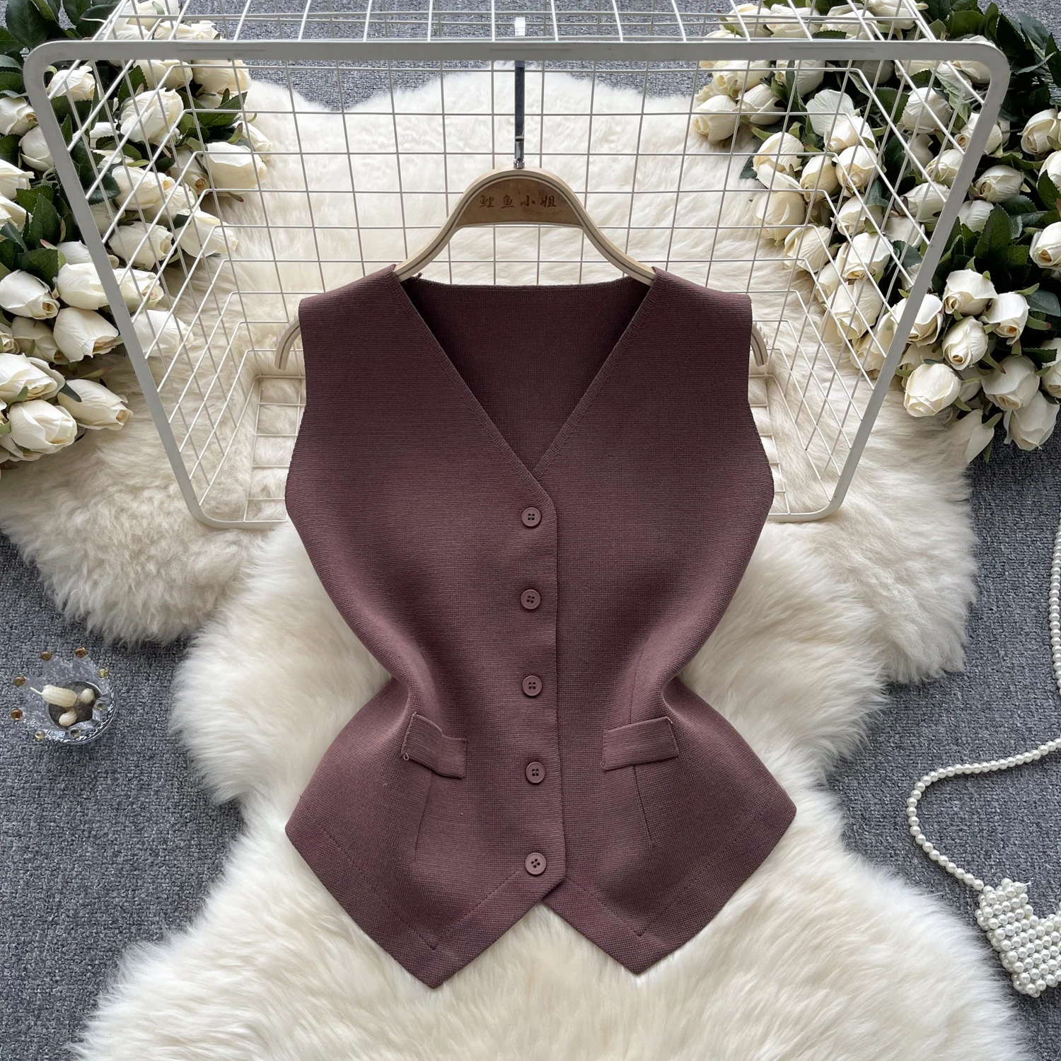 Autumn New Suit Vest Women's Sleeveless V-neck Knitted Waistcoat Fashion Versatile Single breasted Solid Color Tank Tops