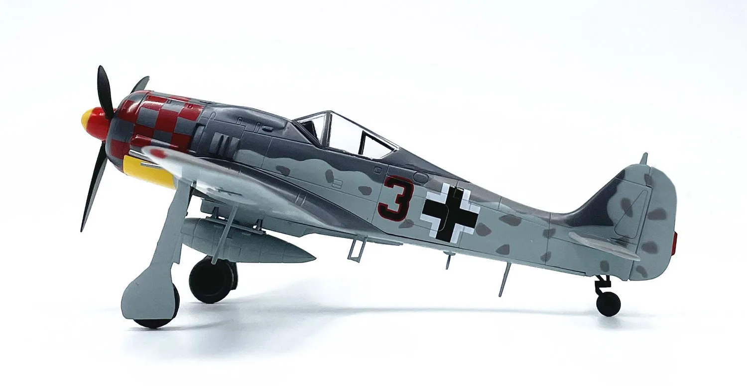 special offer 1: 72 36403 German FW190 A-6 fighter model Finished product collection model