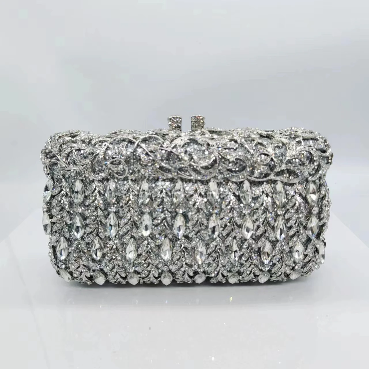 

Willow Leaf Clutch, Slender Curve Evening Bag for Women. OEM Custom Botanical Purse, Low MOQ Wholesale from Factory Direct