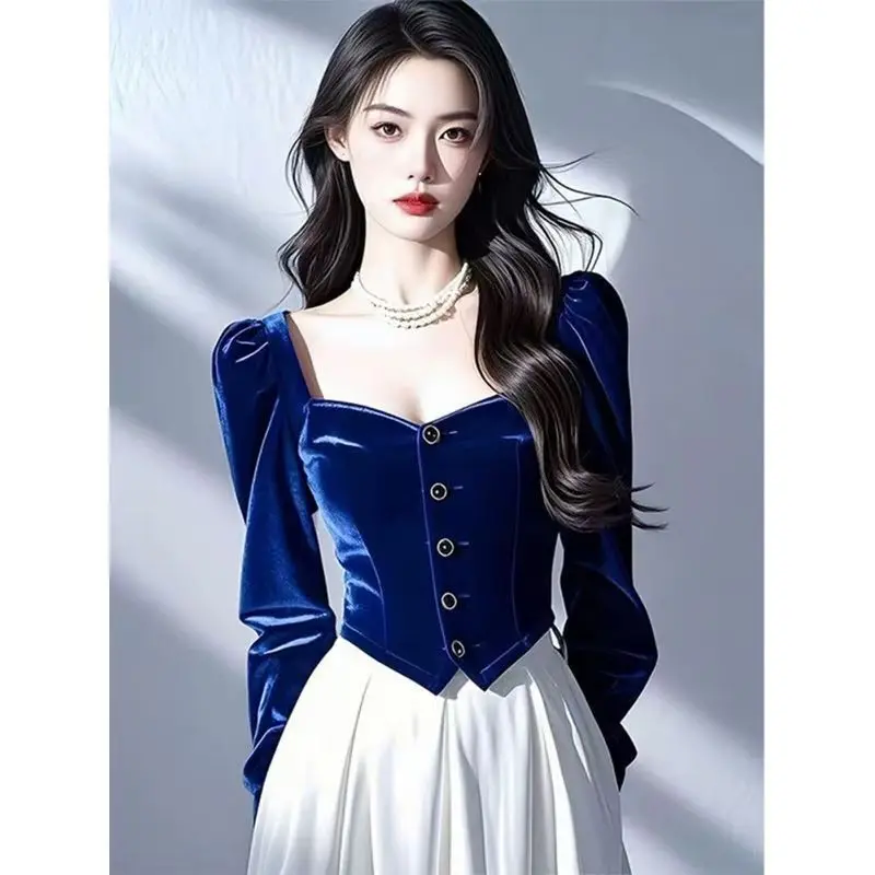 หรูหราภาษาฝรั่งเศสคํากํามะหยี่สีฟ้าเสื้อสแควร์สีทึบเสื้อผู้หญิง Slim Single Breasted Tops ฤดูใบไม้ร่วง Royal สไตล์ Office Lady