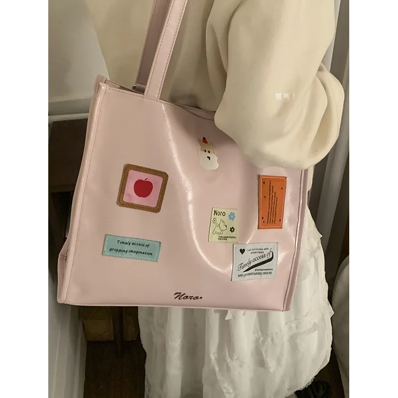 

Шикарный рюкзак кампуса 2025 года, очаровательная сумка-тоут с героями мультфильмов для школьниц ​ ​ ​ ​ Ключевые особенности ​ ​ Грайливые мультяшные принты ​ ​ Единорог панда ок