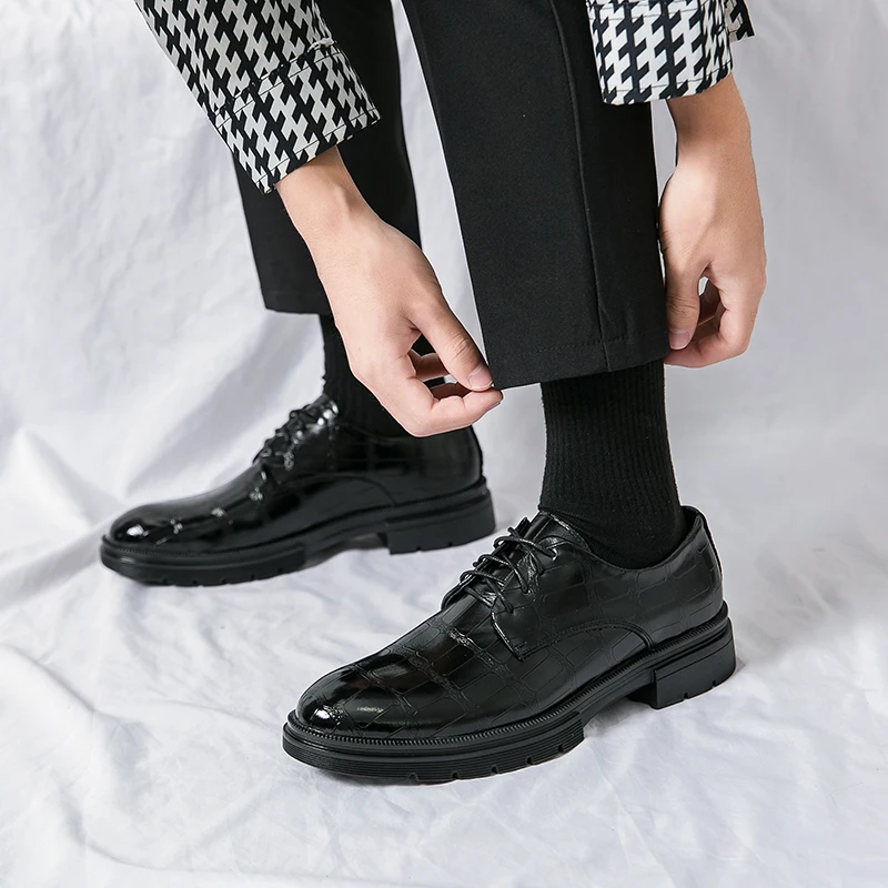 Luxury men's leather shoes lace up wedding office business formal men's dress oxford shoes men's large size 38-46