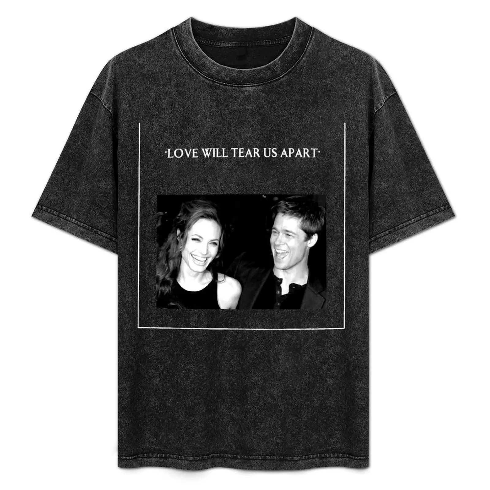 

LOVE WILL TEAR BRANGELINA APART, AGAIN T-Shirt Holiday Simple Tee Shirt