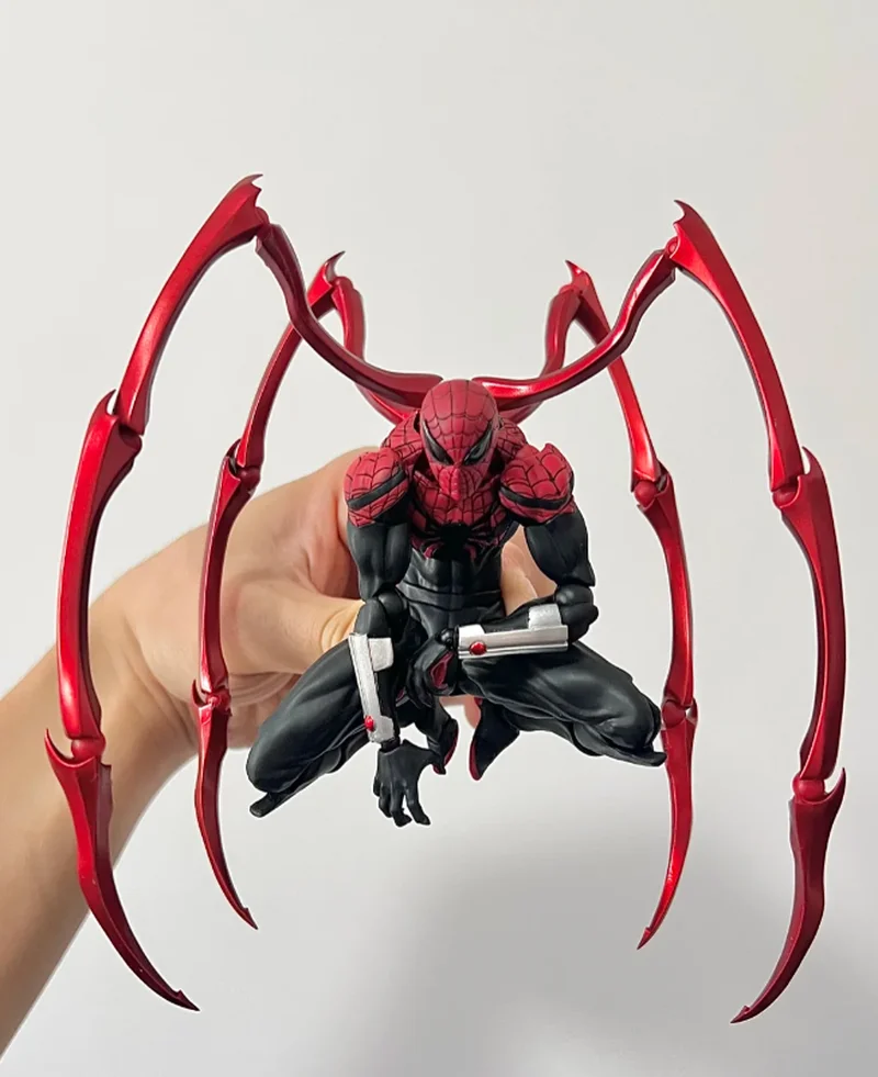 

Zhang Parker Ultimate Spider-Man Ultimate Neighbor Articulated Joint Boxed Figure Model Gift for Boys