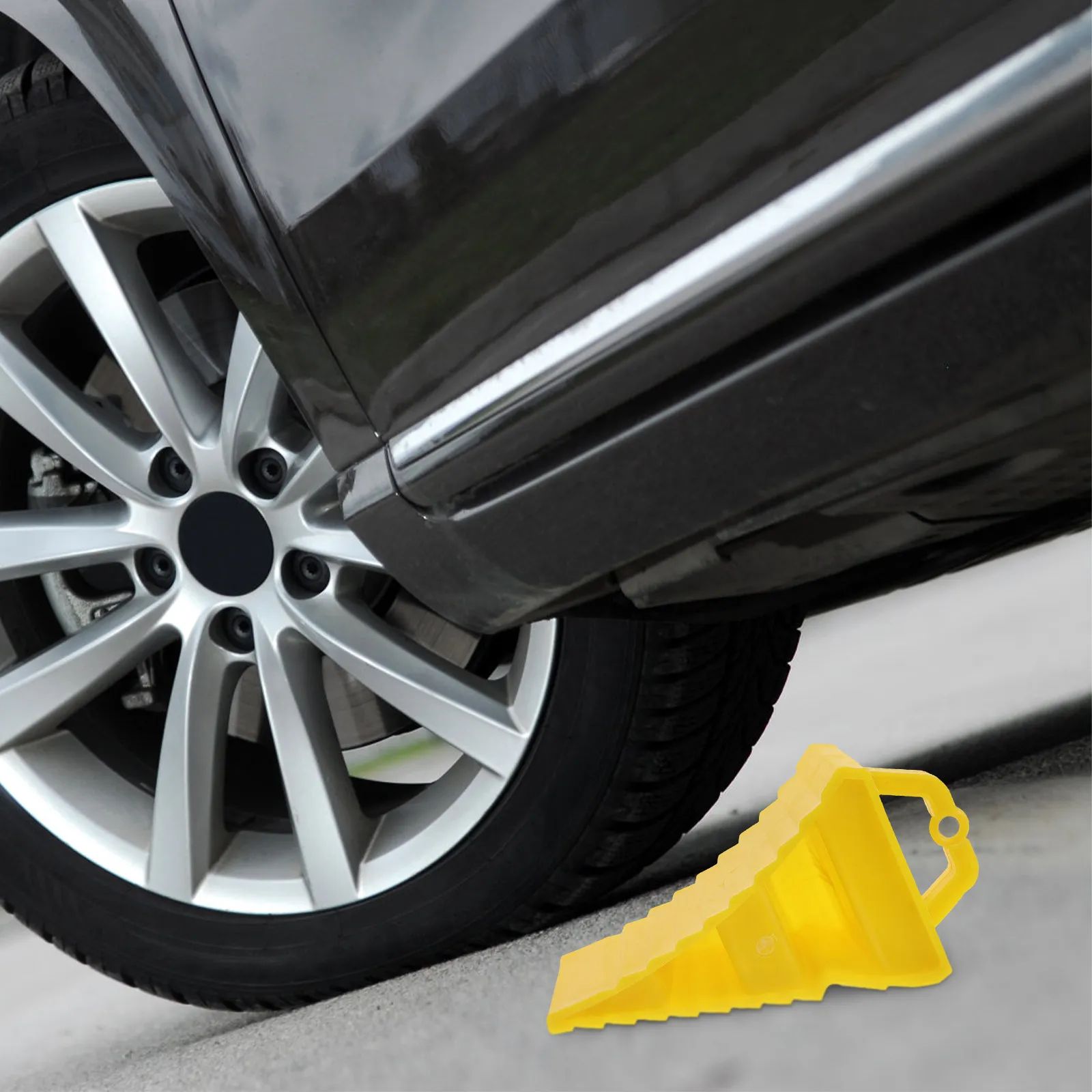 2Pcs Portable Plastic Car Wheel Chocks Heavy Duty Anti Slip Wedge Handles Stable Tire Stoppers for Cars Trucks Suvs Trailers Rvs
