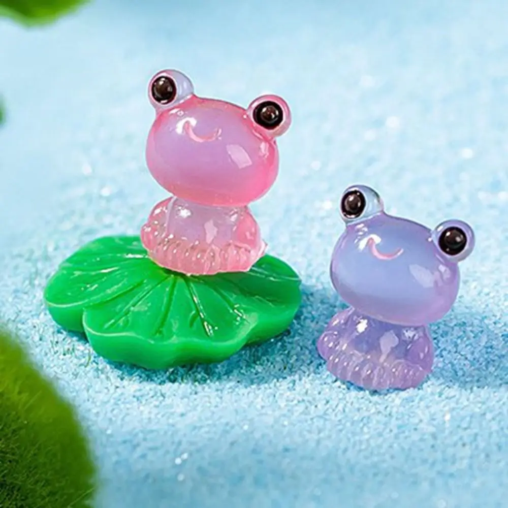 Cartoon Micro Landscape Mini Glow Frogs Glow At Dark Small Luminous Frog Ornaments Cute Garden Frogs Miniatures Outdoor