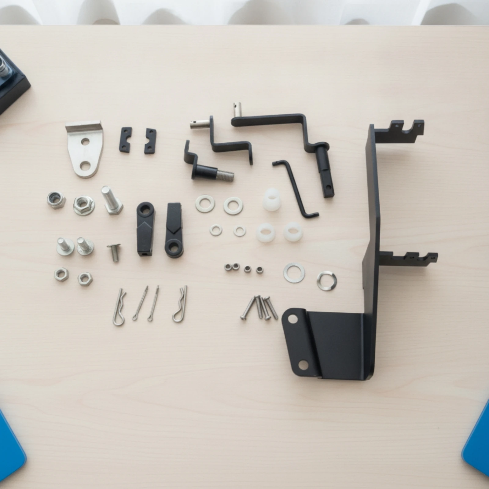 Outboard Motor Bracket with Hardware Metal Outboard Motor Mounting Bracket Engine Mounting Kit Marine Heavy Duty for Mechanics
