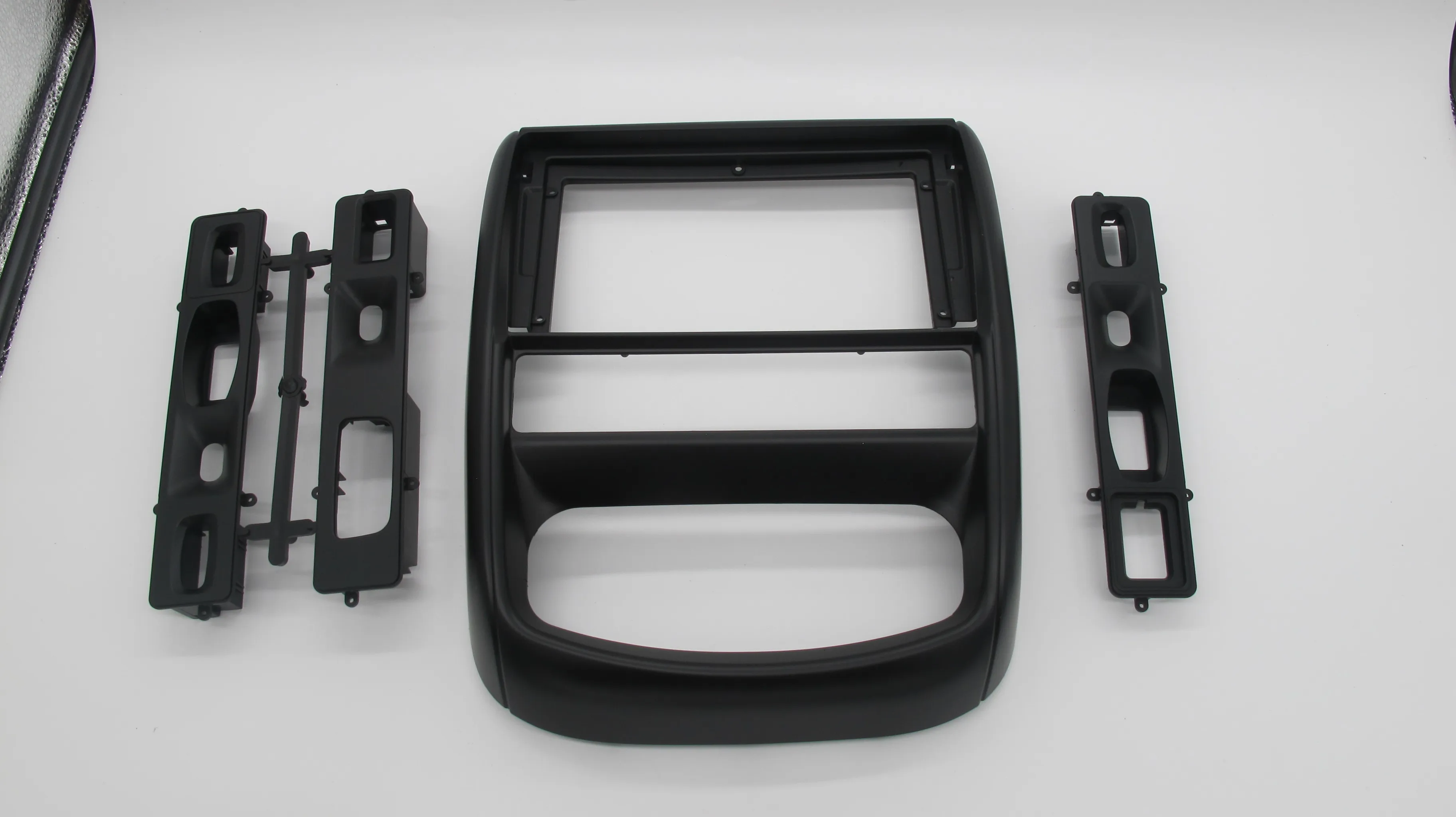 

9 Inch Car Radio Fascia For RENAULT Dacia Duster 2012-2014 GPS MP5 Android Player 2Din Head Unit Panel Dash Install Frame