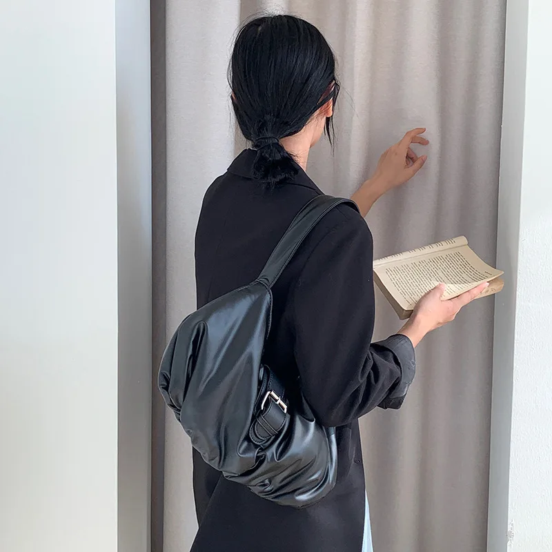 2025 Korean Style Buckle Foldable Space Cotton Shoulder Bag Women New Fashion Pleated Soft Handbag High-end Underarm Bags Wallet