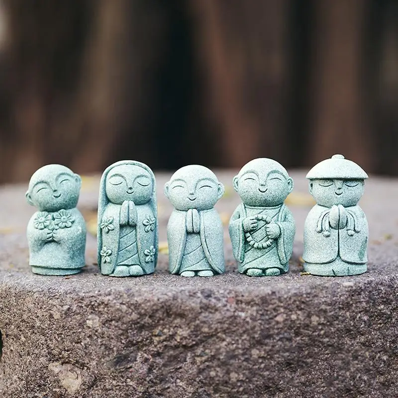 Miniature Statues 4 Pieces Small Monk Figurines Resin Decor Zen Garden Meditation Room Table Top  Ornament