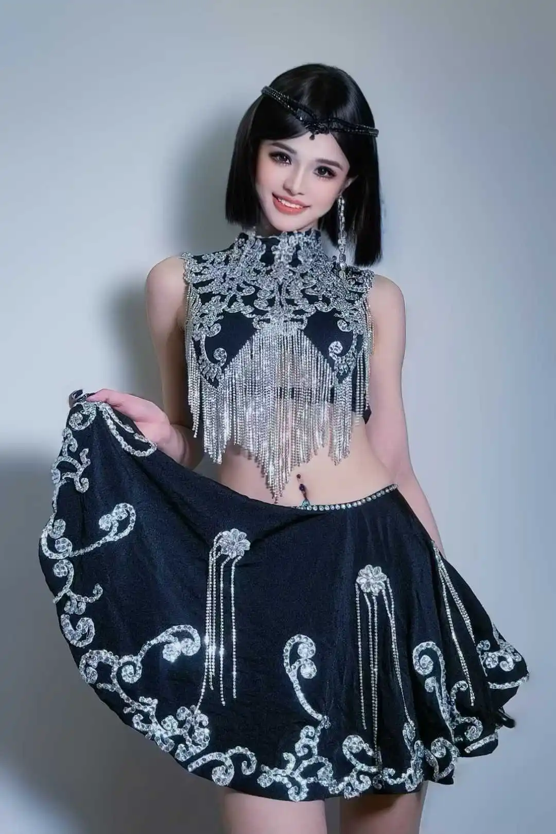

Black Eye-catching Women Sparkle Glitter 2 Pcs Outfit Homecoming Celebrate Las Vegas Show Drag Queen Costumes