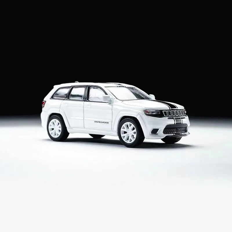 JKM 1:64 Jee-p Grand Chero-kee Track-hawk White&Black/Silver&Black Alloy Simulation Model Car