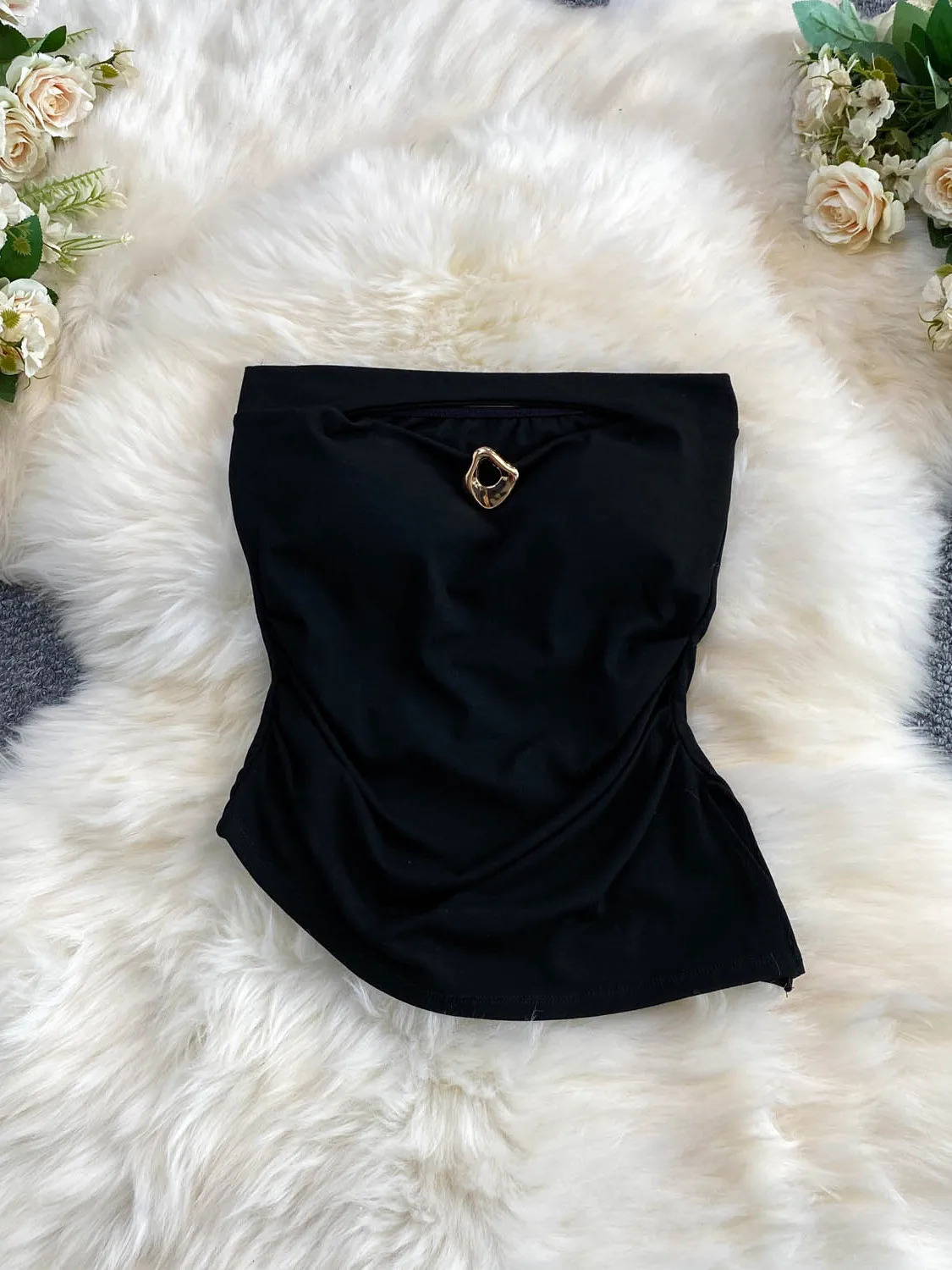 Sexy Metal Buckle Hollow out Tube Top Vest with Chest Pad Slimming Asymmetrical Knitted Crop Top for Young Women