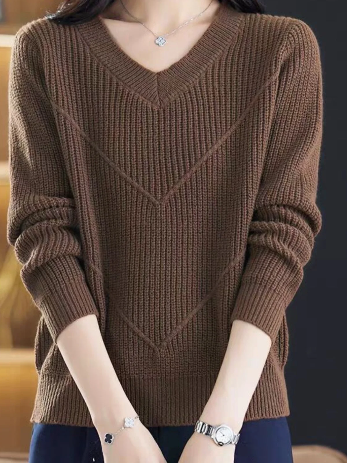 Suéter de lã de malha anti-envelhecimento V-Ne pulôver primavera outono inverno mãe Sle Faionable Young Looking Base de fio irt