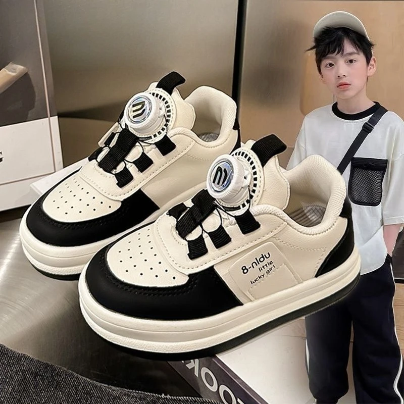 

Boys Casual Sneakers 2026 Spring Autumn New Korean Style White Shoes Soft Sole Kids Sports Shoes with Button Detail