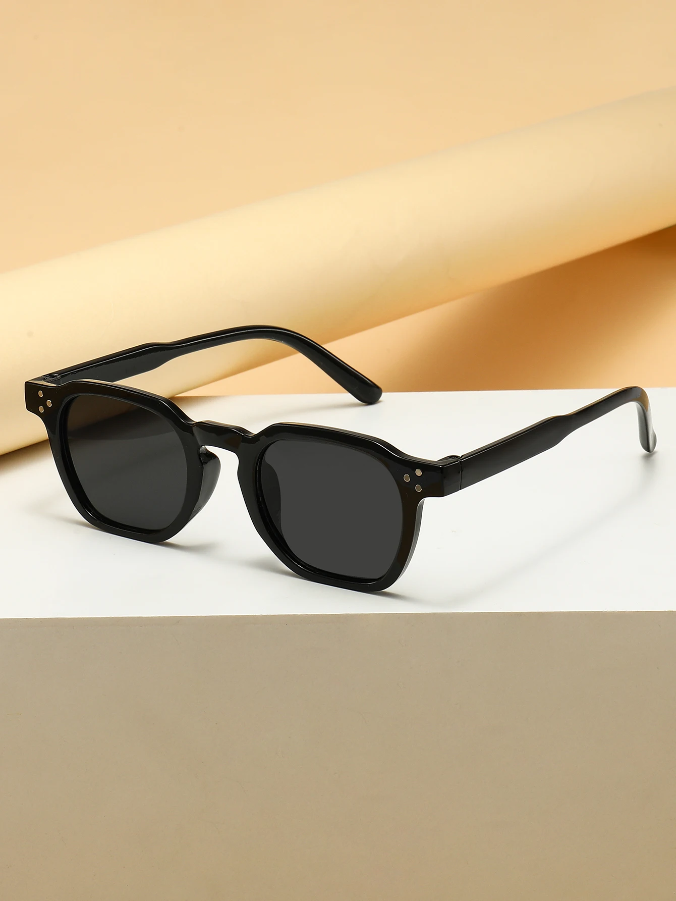 1 SZT. Damskie modne okulary z geometrycznym, wielokątnym oprawką, bardzo szerokie oprawki, idealne na wakacje na plaży, podróże, ozdobne prezenty.