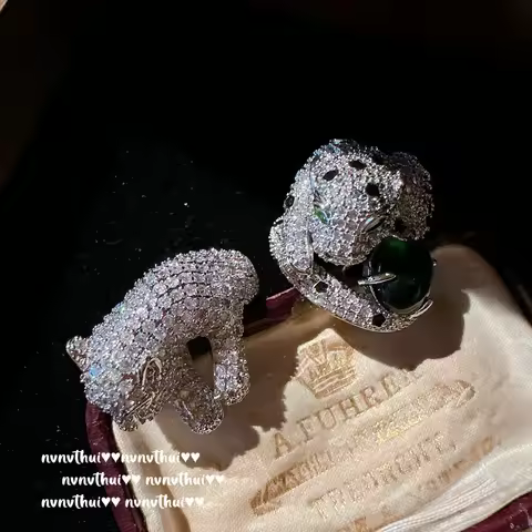 Luxury Hollow Leopard Band Ring Inlaid Synthetic Gems Elegant 925 Silver Bling Zircon Finger Ring for Women Retro Animal Jewelry