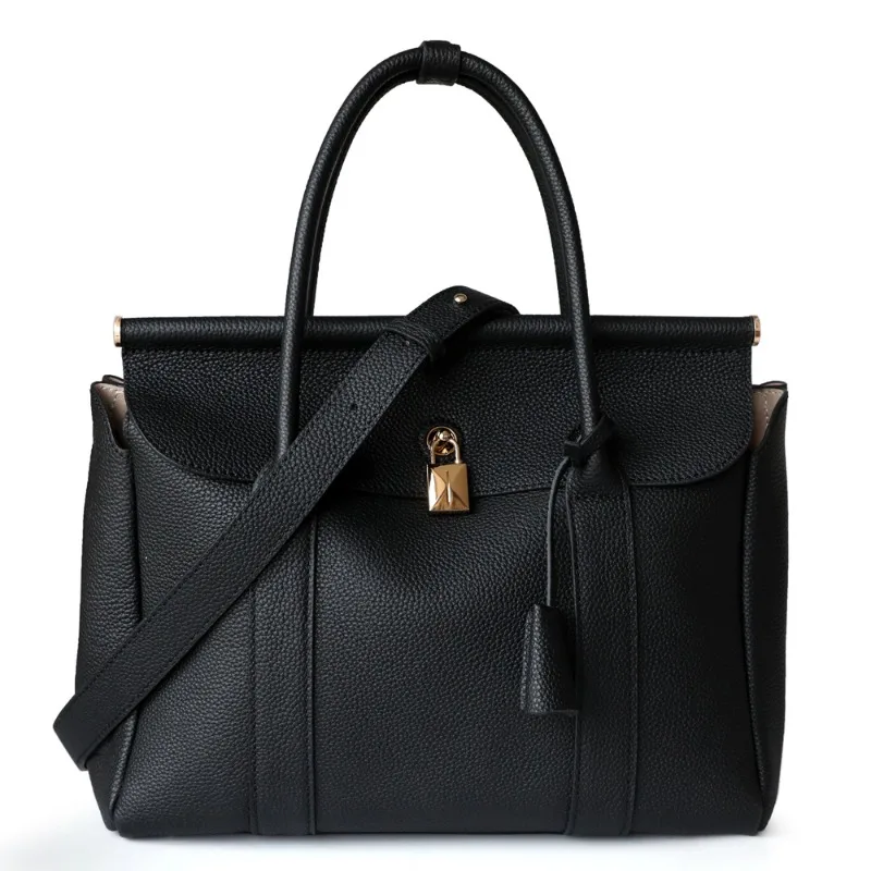 2024 Large Capacity Commuting Bag Buckle Luxury Designer Handbag Women Crossbody Bag Travel Ladies' Tote Bag for Men and Women