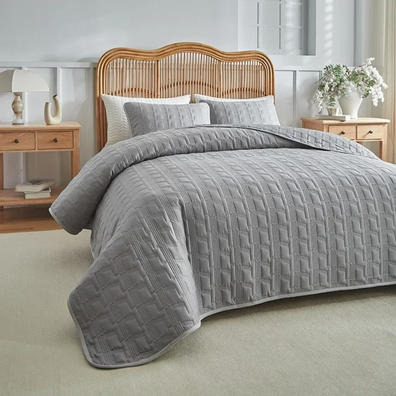 Anti wrinkle polyester bed cover three piece set, no ironing, easy to maintain, household bed cover pillowcase set, bedding set