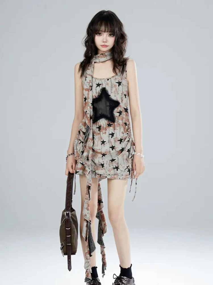 Conjunto de 2 piezas con estampado de estrellas Y2K para mujer, camiseta sin mangas Sexy con cuello Halter y hombros descubiertos, ropa de calle, faldas de cintura alta para mujer