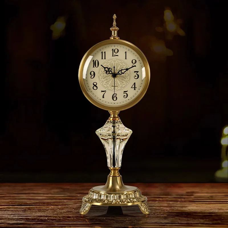 

Modern light luxury desktop clock, American retro, living room desktop ornament