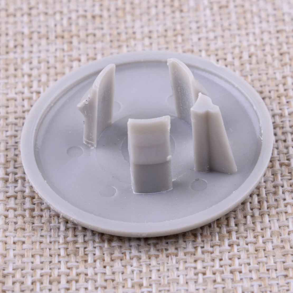 

15279690 15279691 15279692 Armrest Rear Bucket Seat Handle Trim Bolt Cover fit for Chevrolet GMC Cadillac 2007-2013 Grey