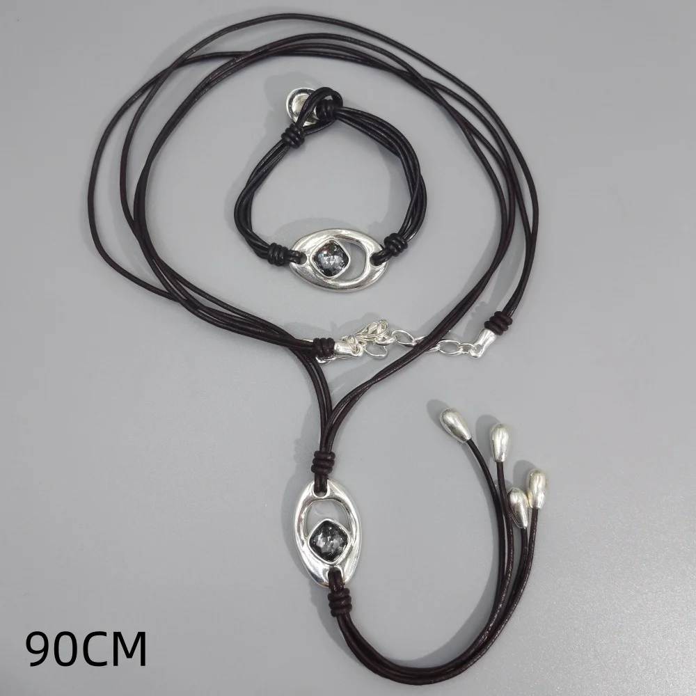 2026 Spring Brilliant High Quality Gold Silver Grey Crystal Leather Rope Bracelet Necklace Jewelry Two Piece Set Banquet Gift