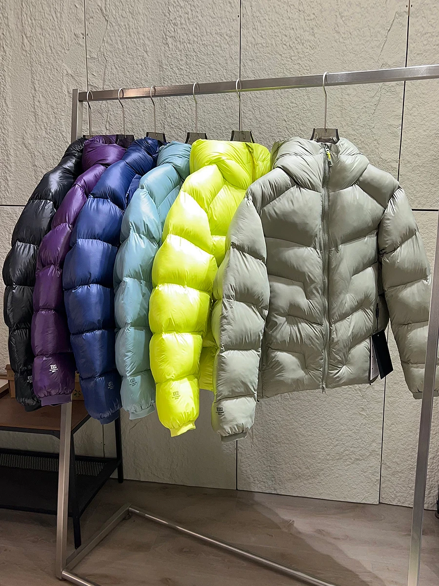 

Thickened Lightweight Puffy Hooded Cotton Jacket Men's Winter Coat for Couples Fashionable Urban Style Warm Nylon Fabric
