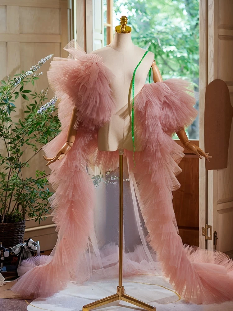 Customized Luxury Pink Wedding Cloak Cape Crepe Tulle Shawl 2026 Evening Prom Coat Bride Accessories Luxurious Trail Photography