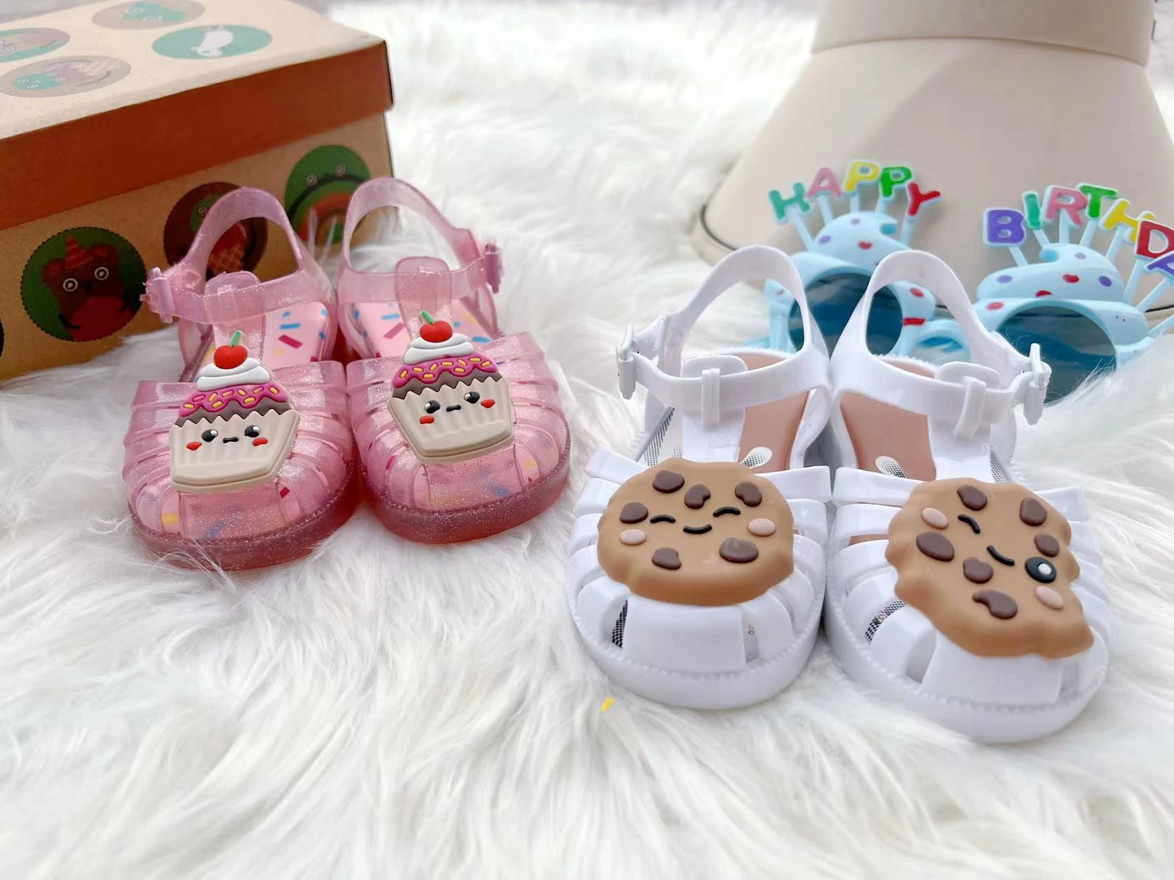 Children's Sandals New Baby Kids Jelly Shoes Boys and Girls Cookie Cartoon Baotou Beach Shoes Cute Ice Cream Roman Sandals