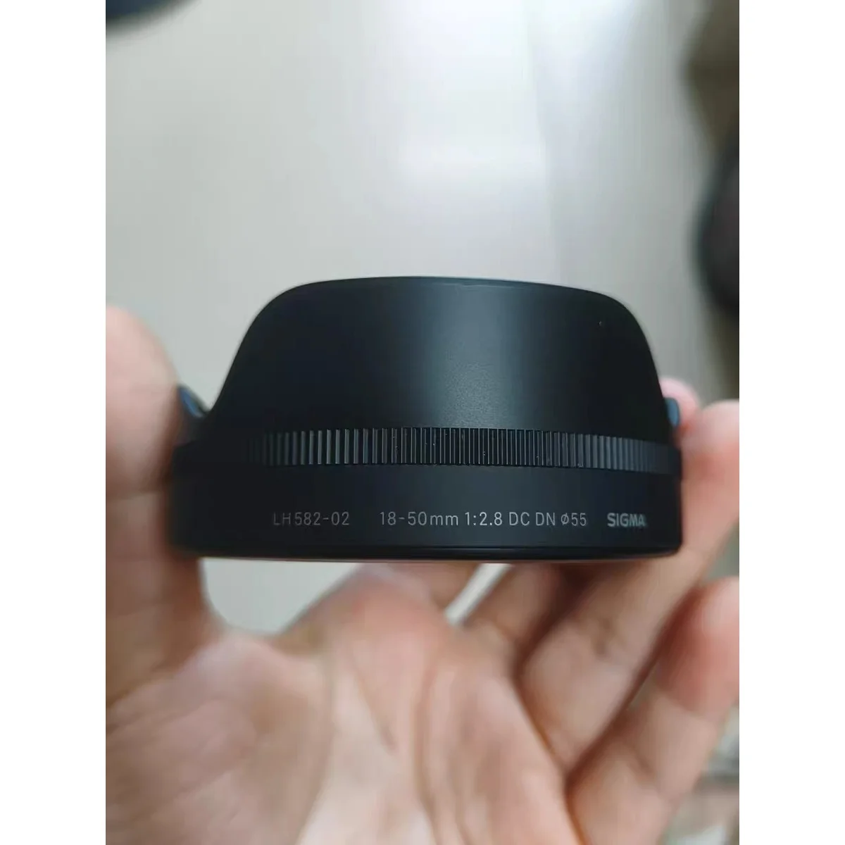 capot-avant-98-neuf-lh582-02-pour-sigma-18-50mm-f28-dc-dn--objectif-contemporain-φ55mm