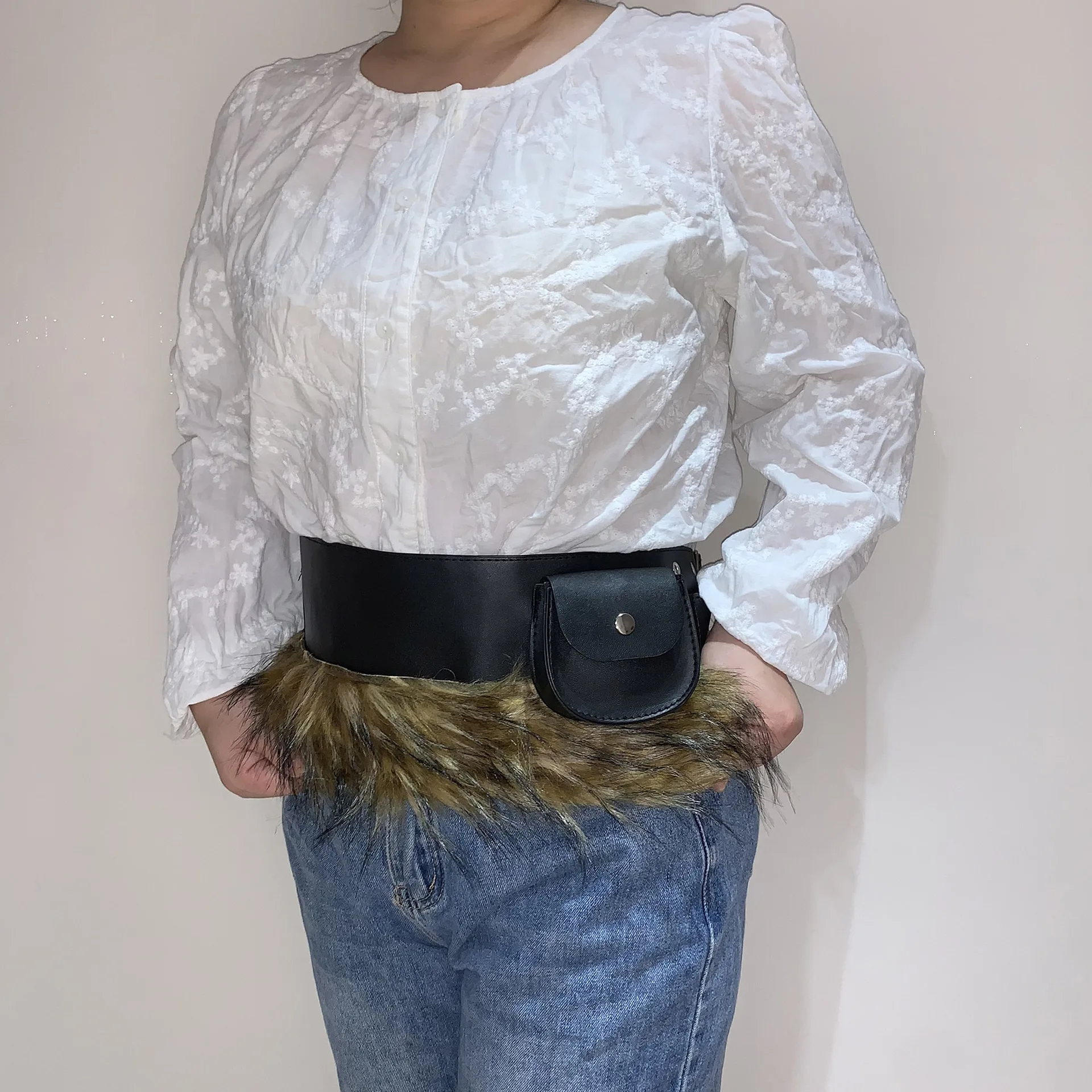 حقائب خصر صغيرة للنساء، حقيبة صغيرة بيضاوية الشكل، حزام مثقوب، حقيبة أحمر شفاه عصرية، حقيبة حزام الخصر #2