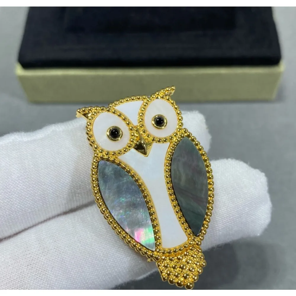 プレミアムデザイナー滑り止めコサージュ - パール装飾安全ピン エレガントなシャツホルダー 彼と彼女への豪華な贈り物