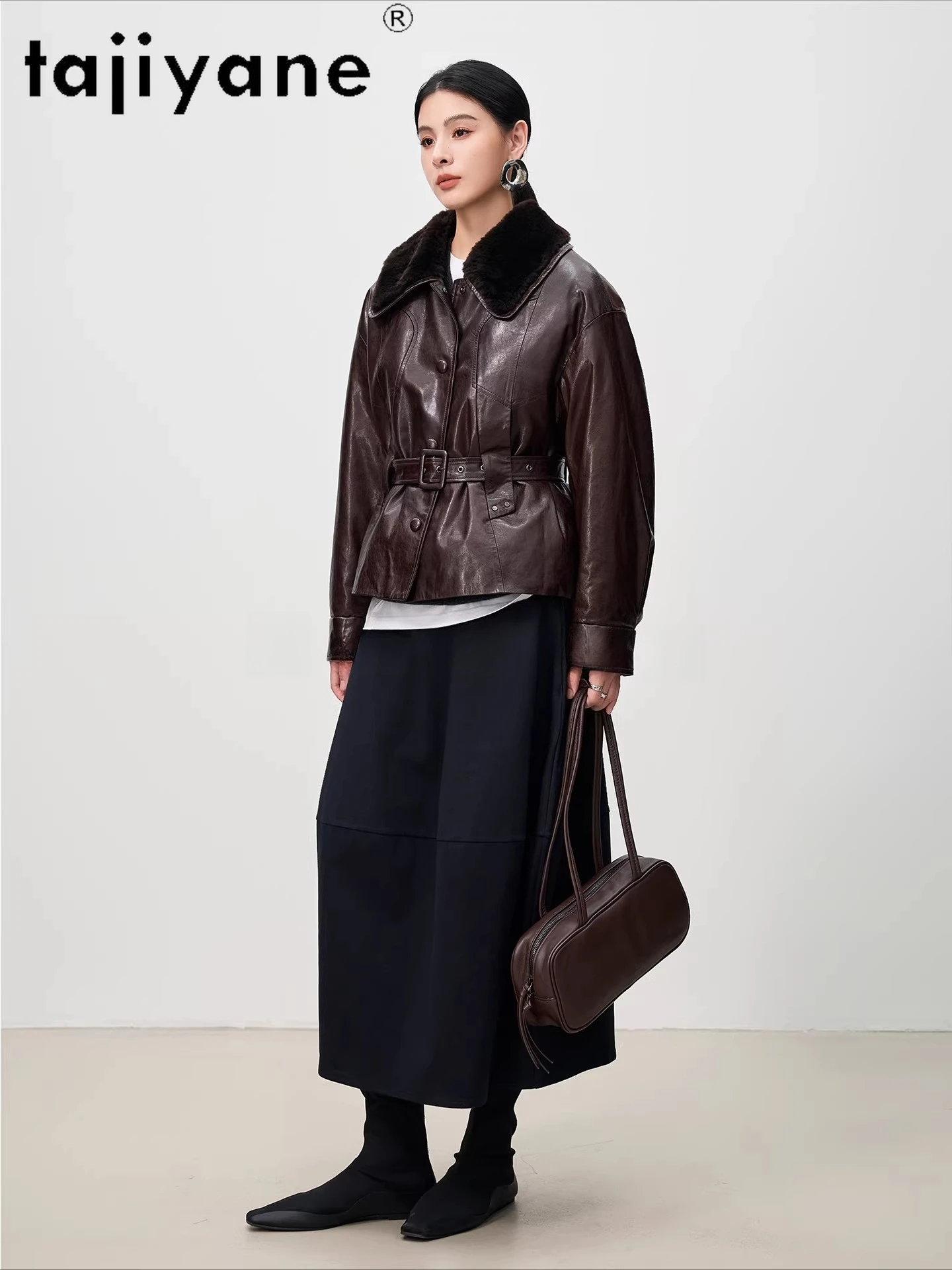 เสื้อโค้ทขนห่านแท้ TAJIYANE พร้อมเข็มขัด แจ็คเก็ตหนังแท้สำหรับผู้หญิง แจ็คเก็ตขนสั้นคอปกขนสัตว์ เสื้อพัฟเฟอร์ 2025 เสื้อผ้าผู้หญิง 롱โค้ท
