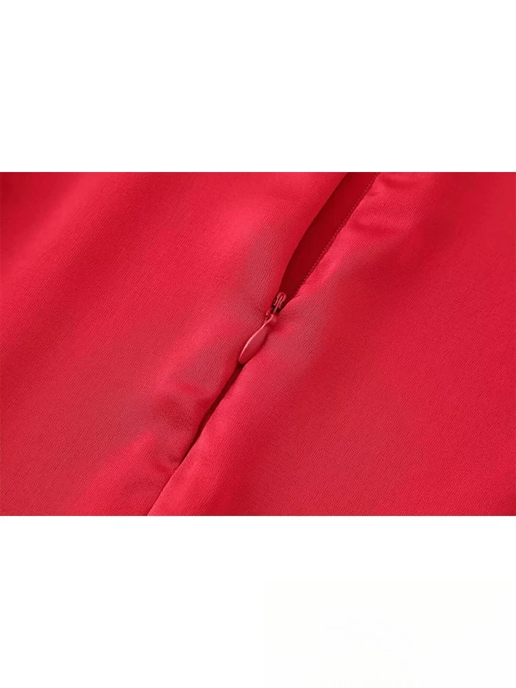 เดรสสายเดี่ยวผ้าซาตินแบบเซ็กซี่เก๋ไก๋สำหรับผู้หญิง ดีไซน์เว้าข้างเปิดหลัง ยาว แฟชั่นใหม่ 2025 เหมาะสำหรับวันหยุดฤดูร้อน งานปาร์ตี้ หรือเดท