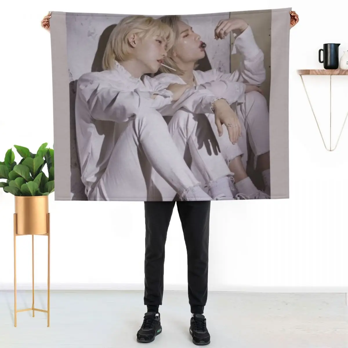 Hyunlix Throw Blanket Year Round Soft Comfortable Blanket for Home