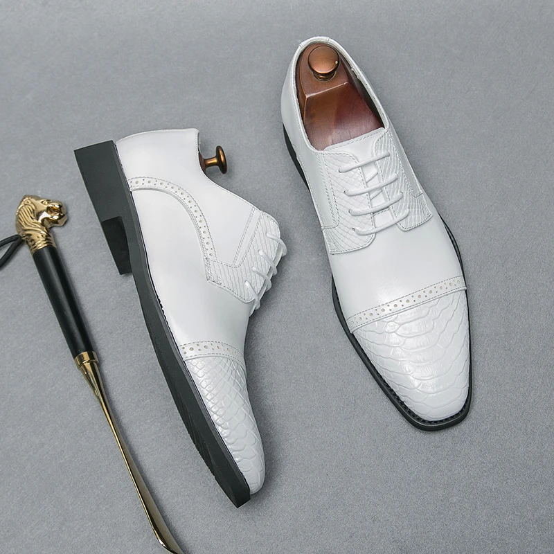 Sapato formal masculino de muda dourada, oxfords de couro branco, sapatilha casual, calçado de festa, moda casamento