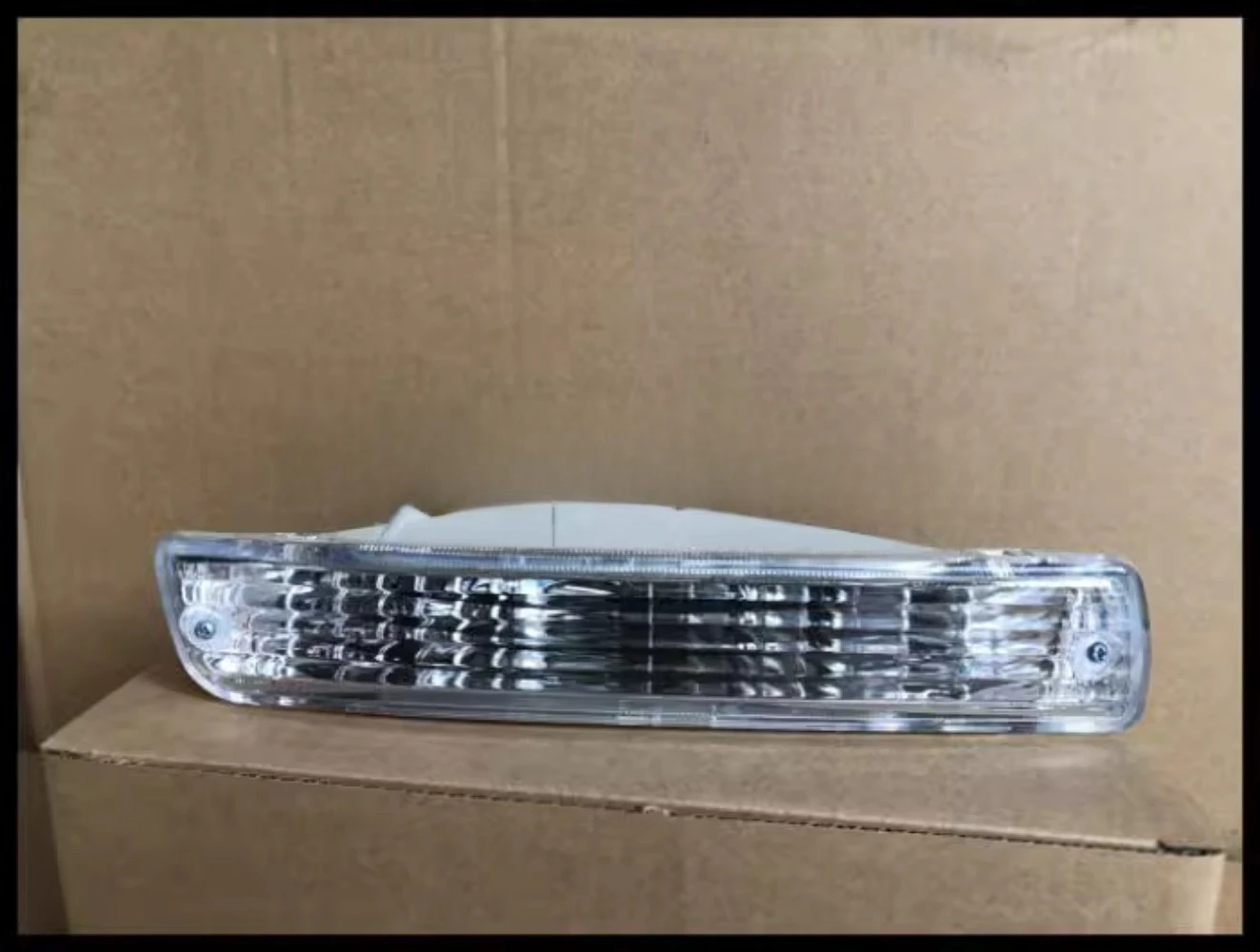 For 95-97Toyota LAND CRUISER LC80 FJ80 4500 Front Bumper Light