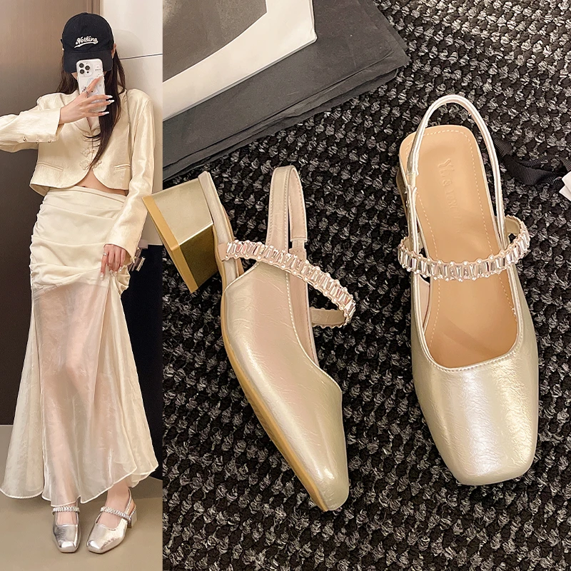 صنادل صيفية غير رسمية بكعب عالٍ لعام 2025 بمقدمة مربعة وتصميم أنيق من الكريستال، أحذية نسائية مريحة بكعب سميك