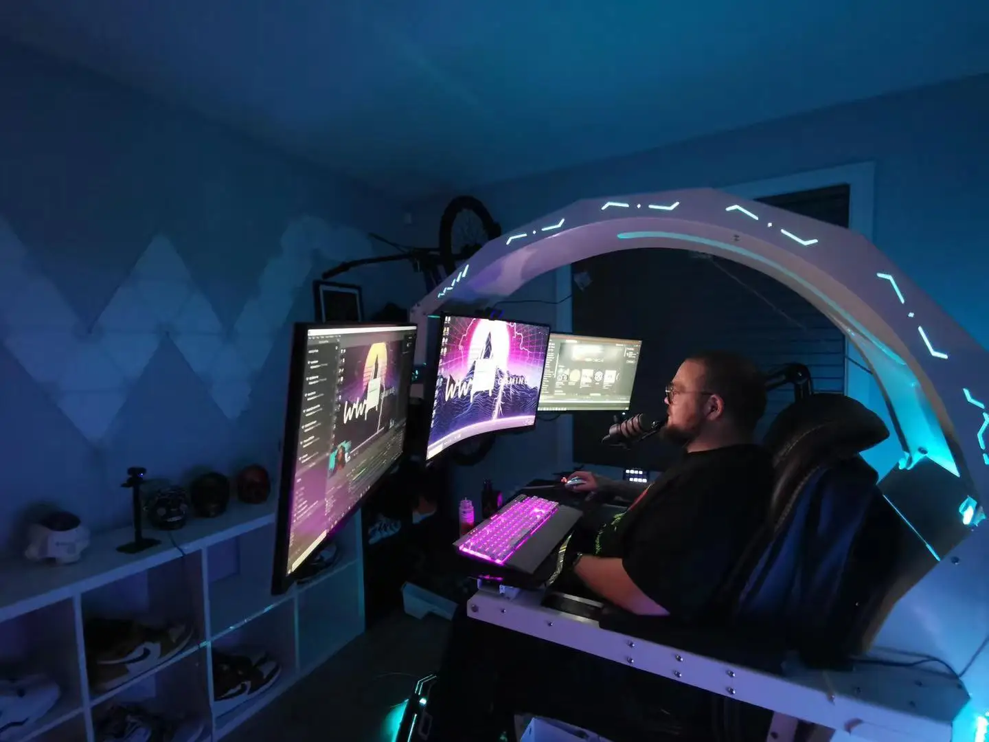CES Hot Imperator Works IW R1 Computer Cockpit Genuine Leather Chair Workstation With RGB OEM ODM Acer Predator Thronos Comfort view 6