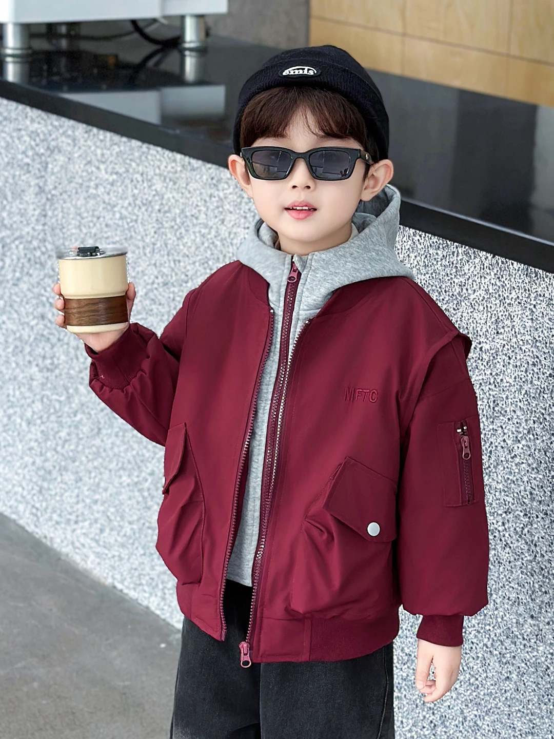 

Thiened Cotton Jaet for Boys with Hood Fake Two-Piece Parka Sli And Warm Youthful Trendy Long Sve Zipper Closure