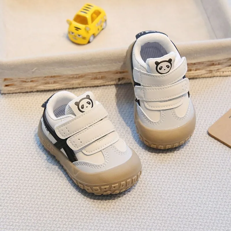 Soft Sole Wide Head Toddler Learning Shoes for 0-3 Years Boys Girls Breathable Leather Surface Comfortable Indoor Outdoor Use