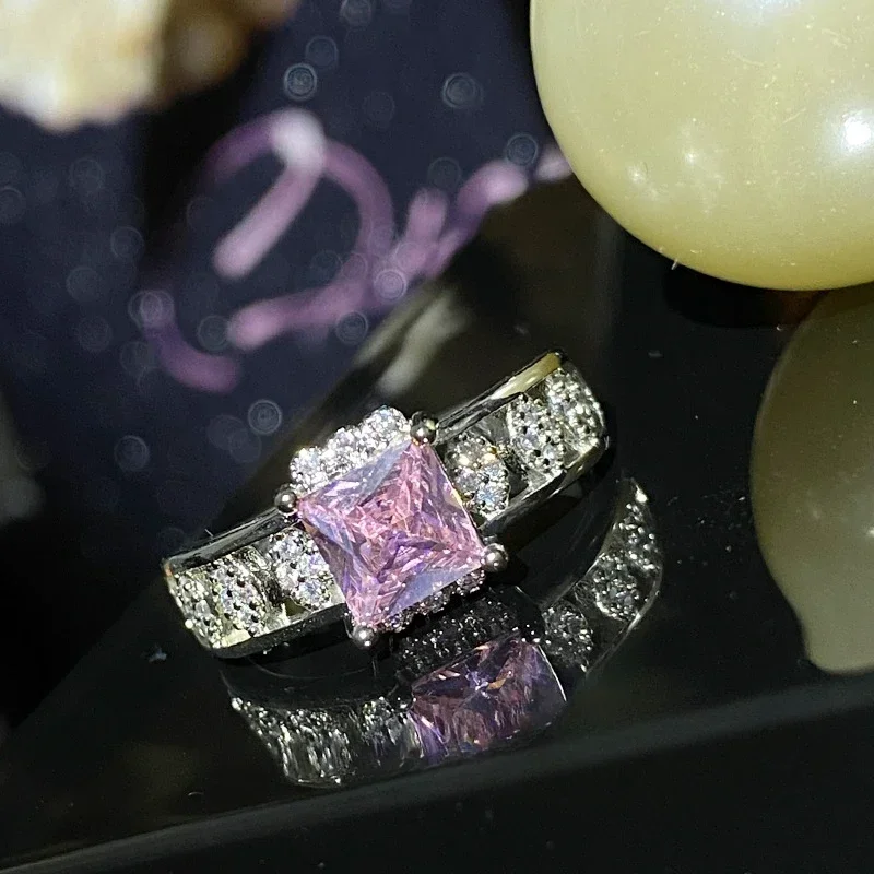 

MDLFES Moiss1n Diamond Style Foreign trade square sugar zirconium new escape princess ring gold plated design