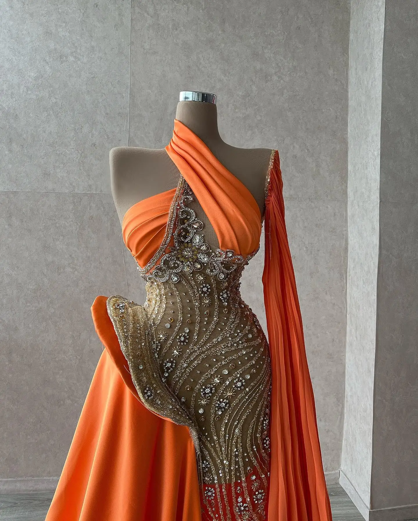 Elegant Sheer Beading Orange Evening Gowns One Shoulder Sexy See Through Prom Dresses Satin Sweep Train Arabic Party Dress 2022