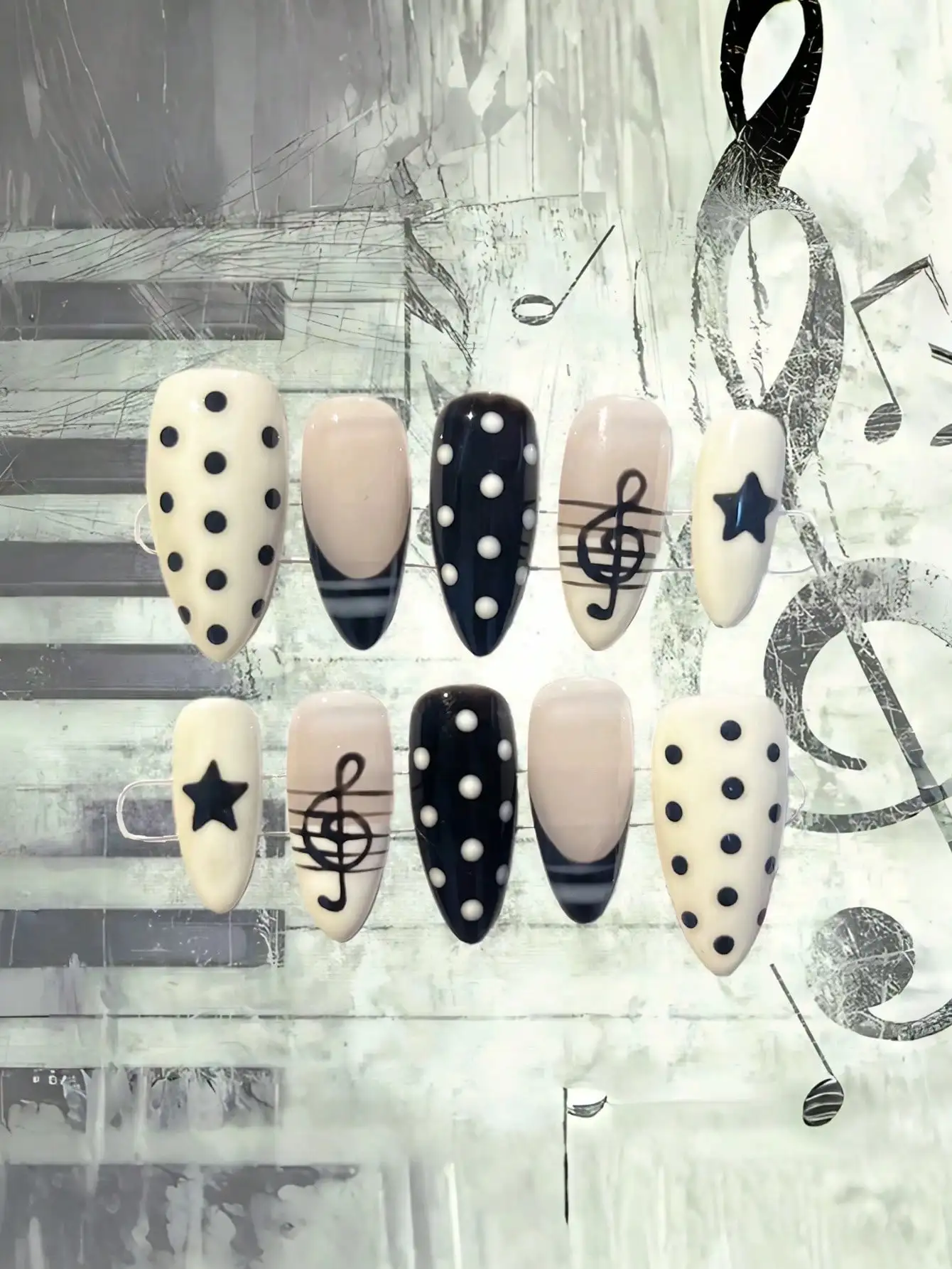 10pcs Rock Star Press On Nails Black White Striped And Polka Dot Nails With Music Note Nail Art Handmade Gel Nails With Polka Dots & Stripes With Wearing Tools